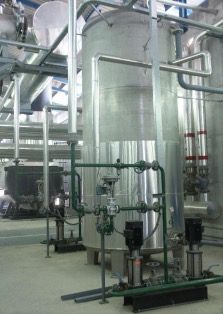 Depósito industrial en fabricación